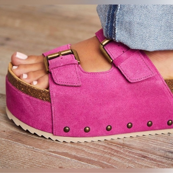 New Free People Rule Breaker Flatform Sandal Shoes Platform Suede Stud Fuchsia - Picture 1 of 17